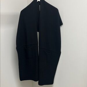 Sarah Pacini Black Knit Scarf